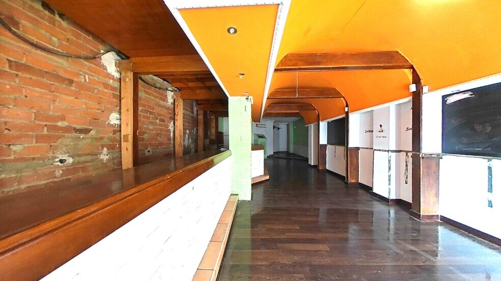 Local en Palencia en venta - Foto del edificio - Imagen 2 de 30