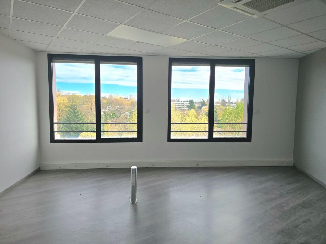 35 Chemin Des Aulnes, Dardilly en venta Foto del interior- Imagen 1 de 9