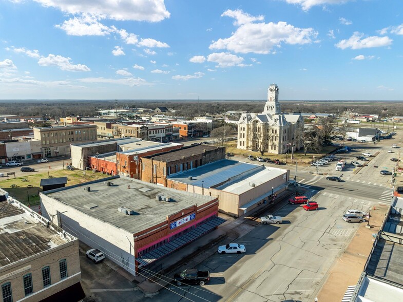 110 E Franklin St, Hillsboro, TX en venta - Foto del edificio - Imagen 3 de 52