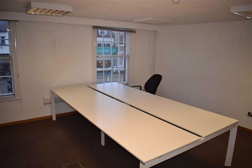 218 High St, Epping en alquiler - Foto del edificio - Imagen 2 de 6