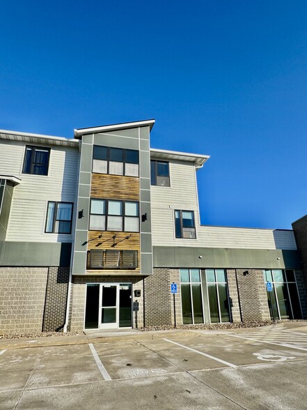 1680 SW Ankeny Rd, Ankeny, IA en alquiler - Foto del edificio - Imagen 2 de 9