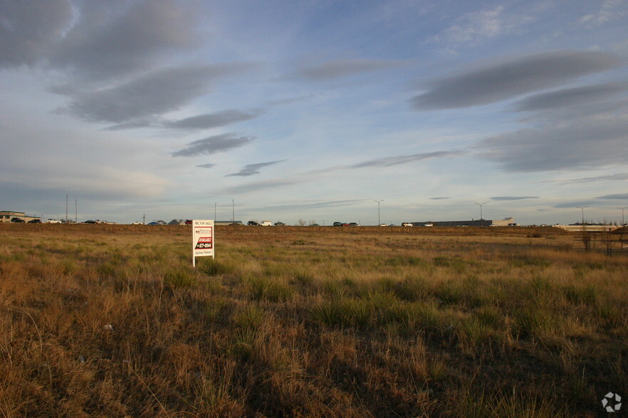 515 Airport Creek Pt, Colorado Springs, CO en alquiler - Foto del edificio - Imagen 2 de 12