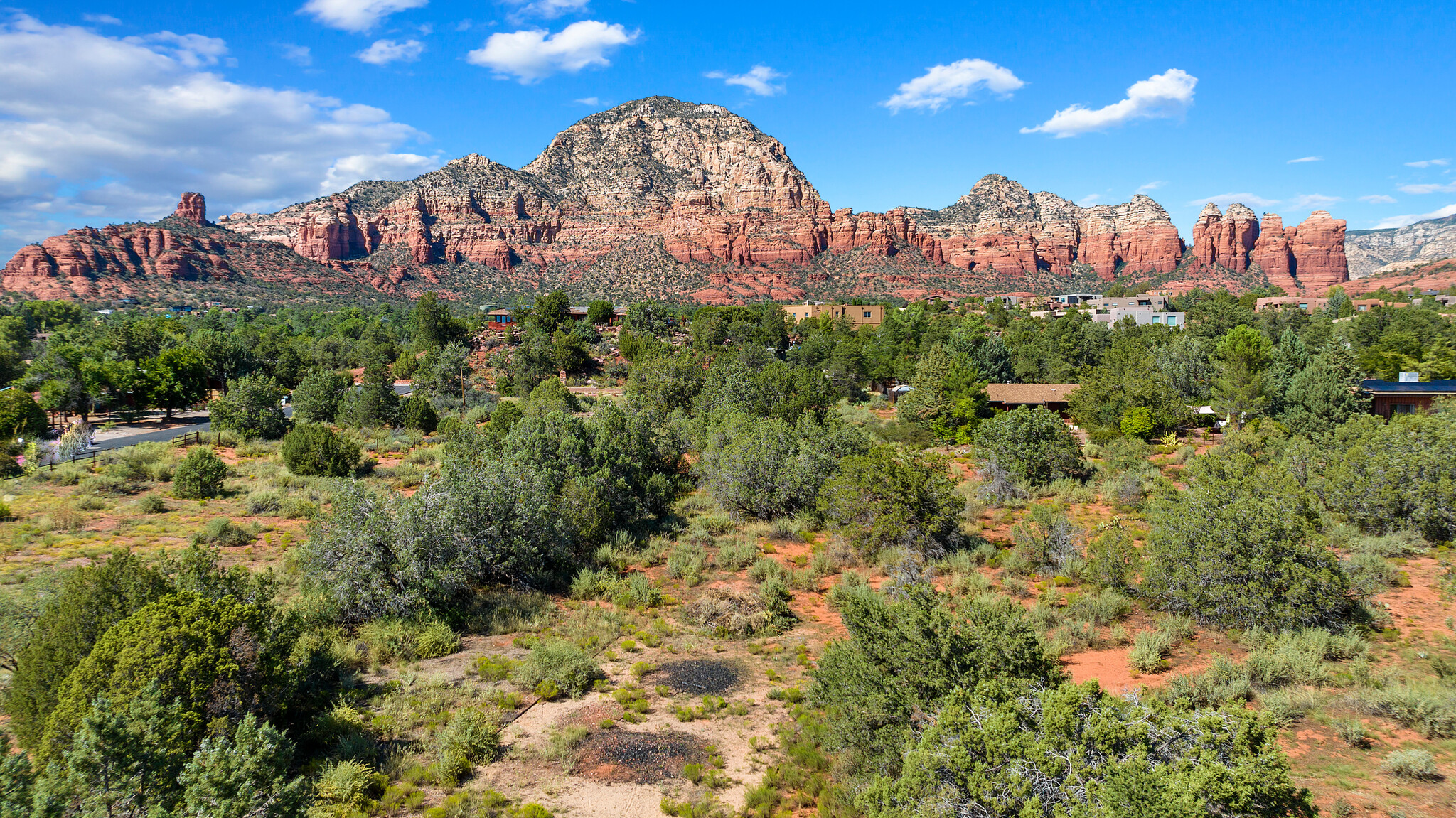 50 Tranquil Ave, Sedona, AZ en venta Foto del edificio- Imagen 1 de 28