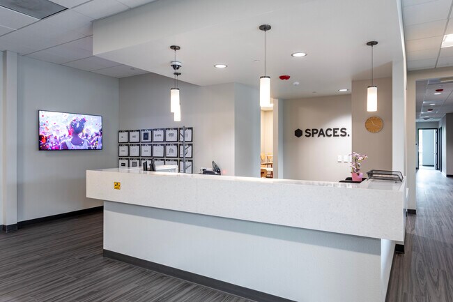 Más detalles de 265 E River Park Cir, Fresno, CA - Coworking en alquiler