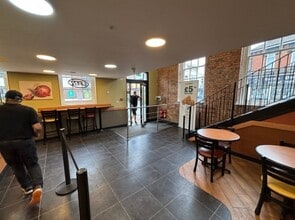 106-108 Albert Rd, Southsea en alquiler Vista aérea- Imagen 1 de 4