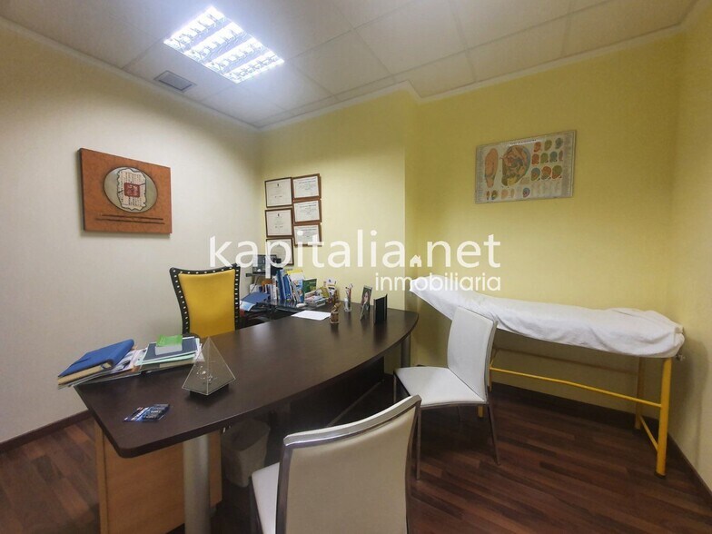 Local en Ontinyent, Valencia en alquiler - Foto del edificio - Imagen 3 de 6