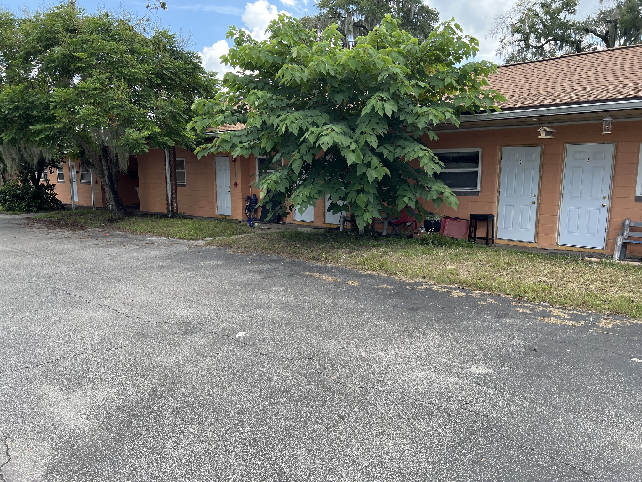 647 S Woodland Blvd, Deland, FL en venta Foto del edificio- Imagen 1 de 18