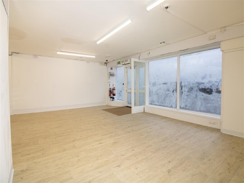 Vacant Retail Premises, Gairloch en venta - Foto del edificio - Imagen 3 de 23