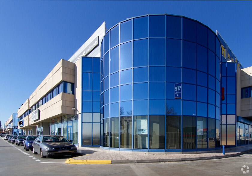 Calle Puerto de la Morcuera, 13, Leganés, Madrid en alquiler - Foto del edificio - Imagen 2 de 7