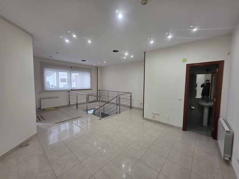 Local en Santiago de Compostela, La Coruna en venta - Foto del edificio - Imagen 3 de 40