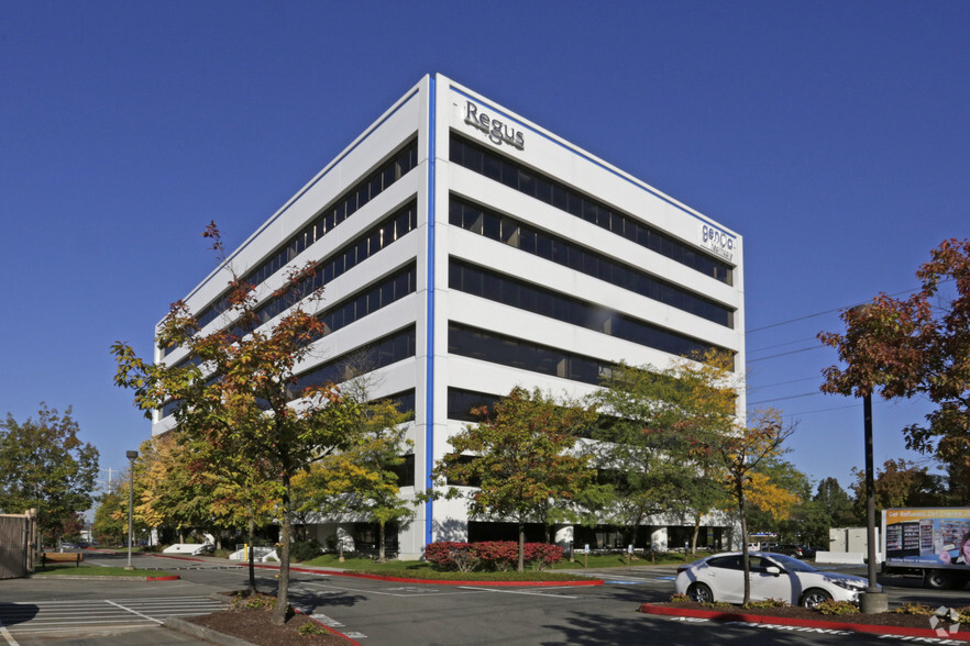 707 S Grady Way, Renton, WA en alquiler - Foto del edificio - Imagen 2 de 7