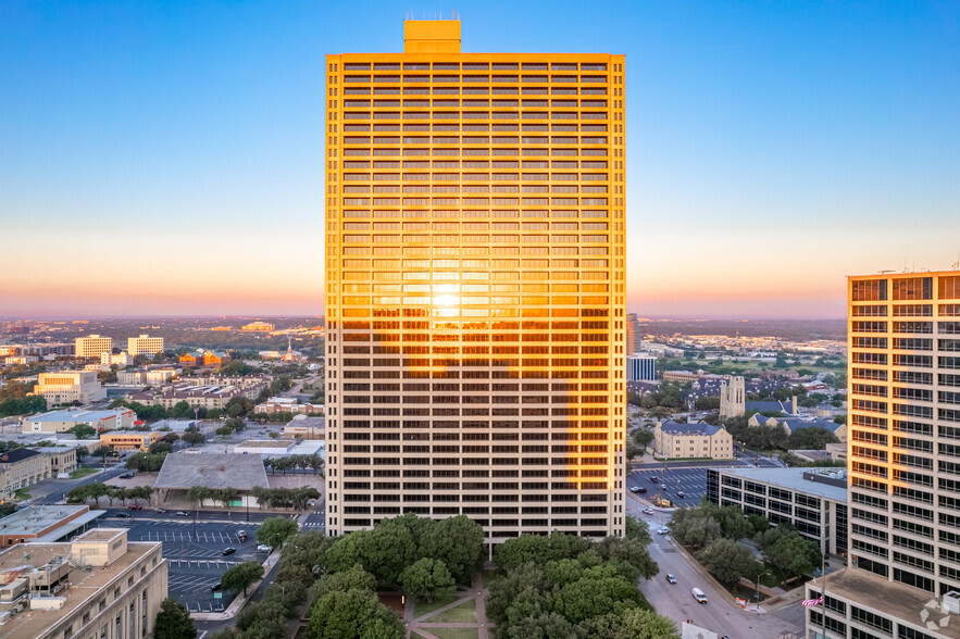 801 Cherry St, Fort Worth, TX en alquiler - Foto del edificio - Imagen 2 de 23