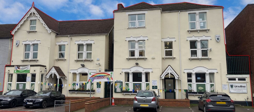 2-4 Coventry Rd, Ilford en venta - Foto principal - Imagen 1 de 4