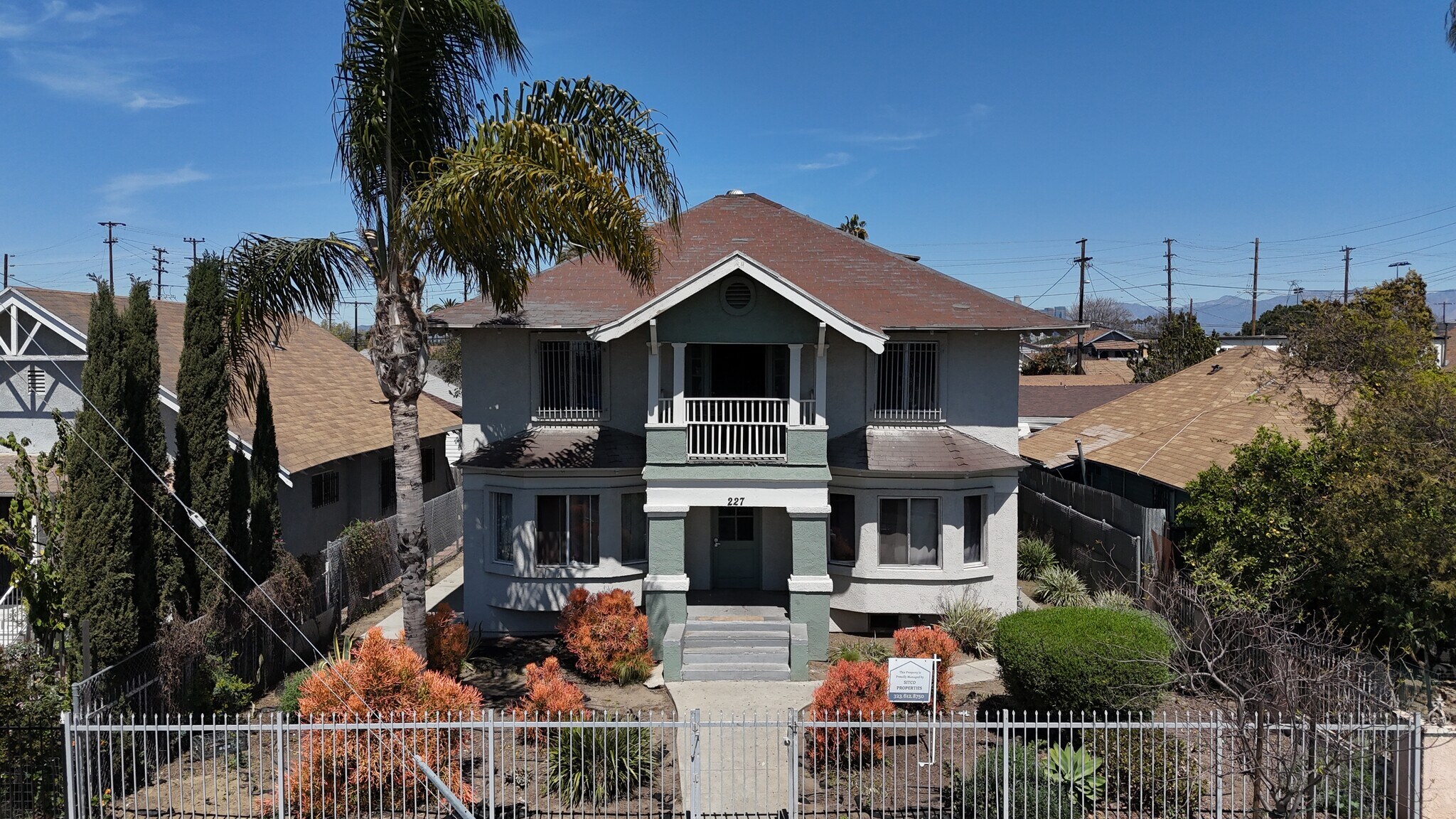 227 E 52nd St, Los Angeles, CA en venta Foto del edificio- Imagen 1 de 1