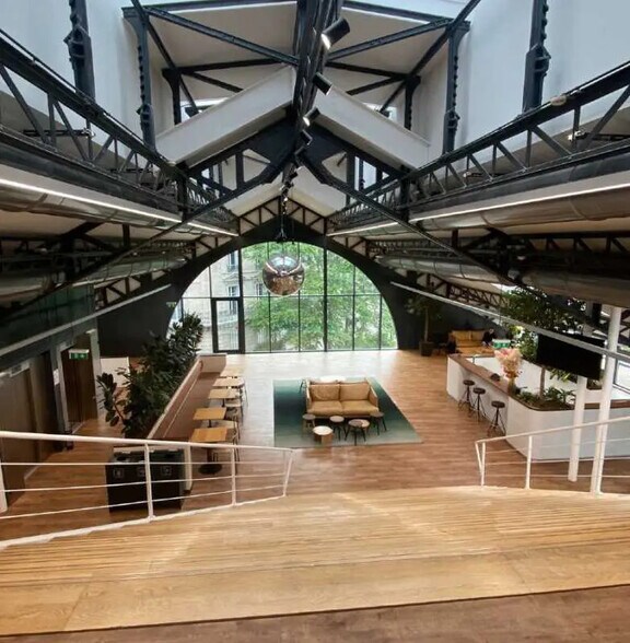 1 Rue De Saint-Pétersbourg, Paris en alquiler - Foto del edificio - Imagen 2 de 6