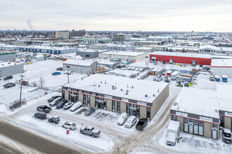 16915-16931 111th Ave NW, Edmonton, AB - VISTA AÉREA  vista de mapa - Image1