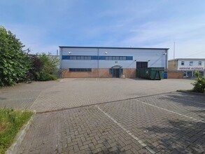 68 Holmethorpe Ave, Redhill en alquiler Foto del edificio- Imagen 1 de 4