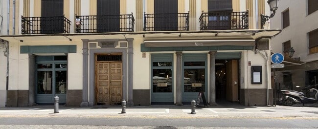 Más detalles de Plaza de Fortuny, 1, Granada - Local en alquiler