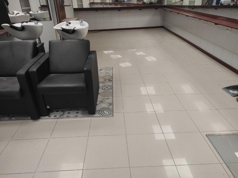 Local en Esplugues de Llobregat, Barcelona en alquiler - Foto del interior - Imagen 1 de 2