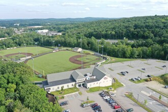 333 SW Cutoff, Northborough, MA en alquiler Foto del edificio- Imagen 1 de 13