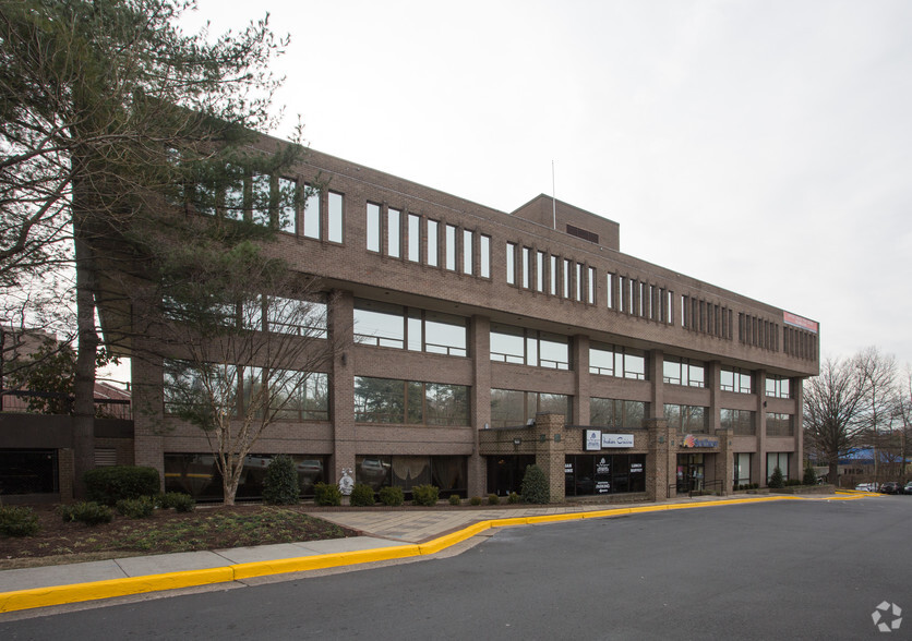 9401 Lee Hwy, Fairfax, VA en alquiler - Foto del edificio - Imagen 1 de 10