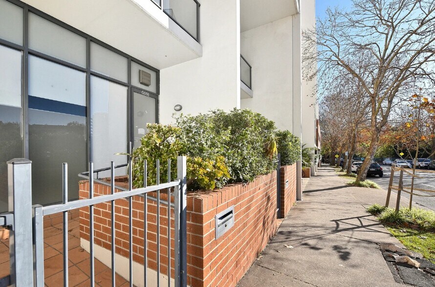 138 Carillon Ave, Newtown en alquiler - Foto del edificio - Imagen 2 de 2