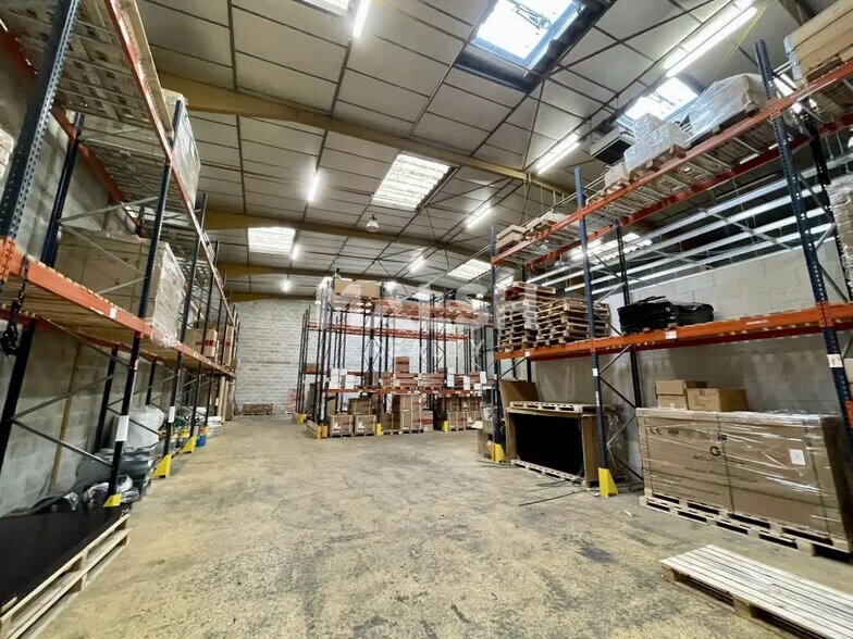 Local en Irigny en alquiler - Foto del interior - Imagen 2 de 8