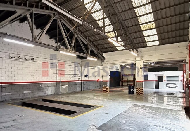 Más detalles de Oficina en alquiler