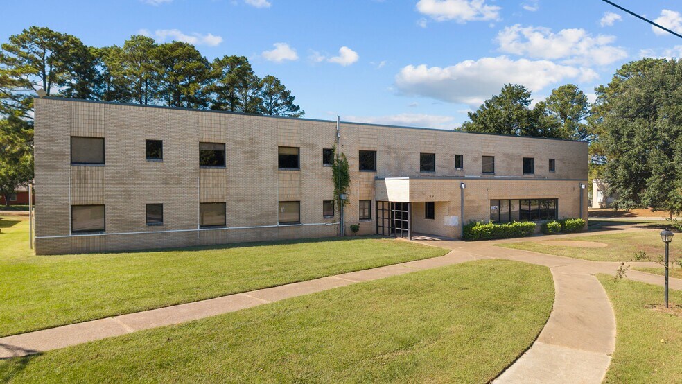 Former College Campus Portfolio cartera de 15 inmuebles en venta en LoopNet.es - Foto principal - Imagen 2 de 15