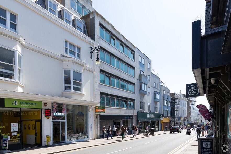 125 Queens Rd, Brighton en alquiler - Foto del edificio - Imagen 2 de 3