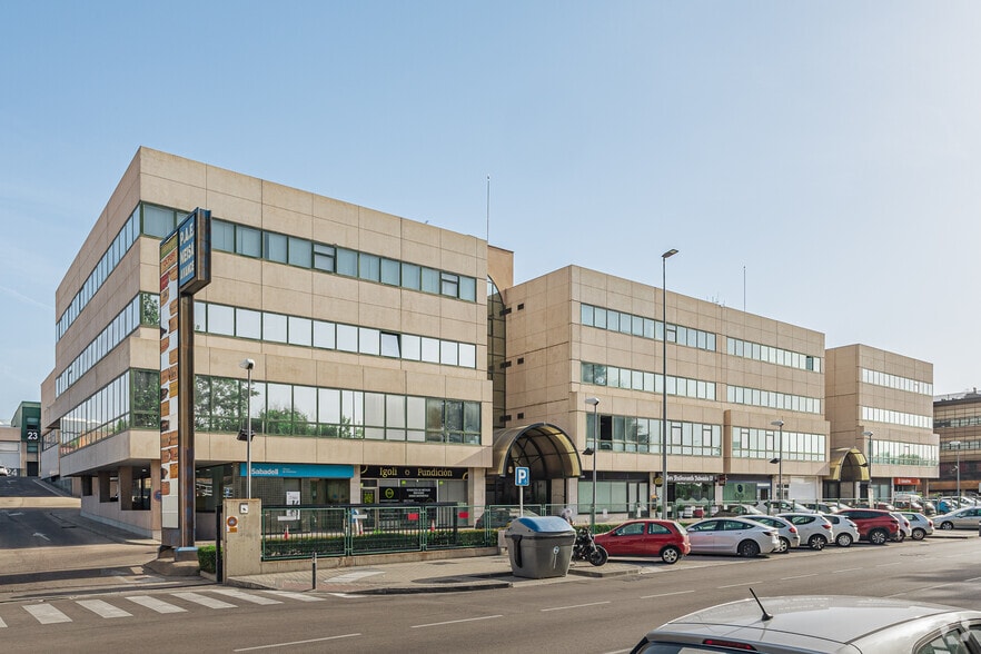 Avenida de la Industria, 6-8, Alcobendas, Madrid en alquiler - Foto del edificio - Imagen 1 de 3