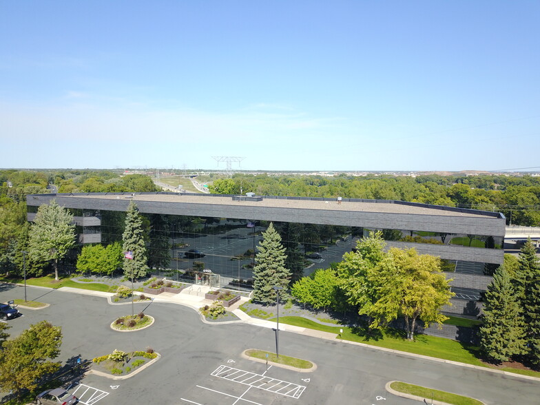 6900 Wedgwood Rd N, Maple Grove, MN en alquiler - Foto del edificio - Imagen 1 de 10