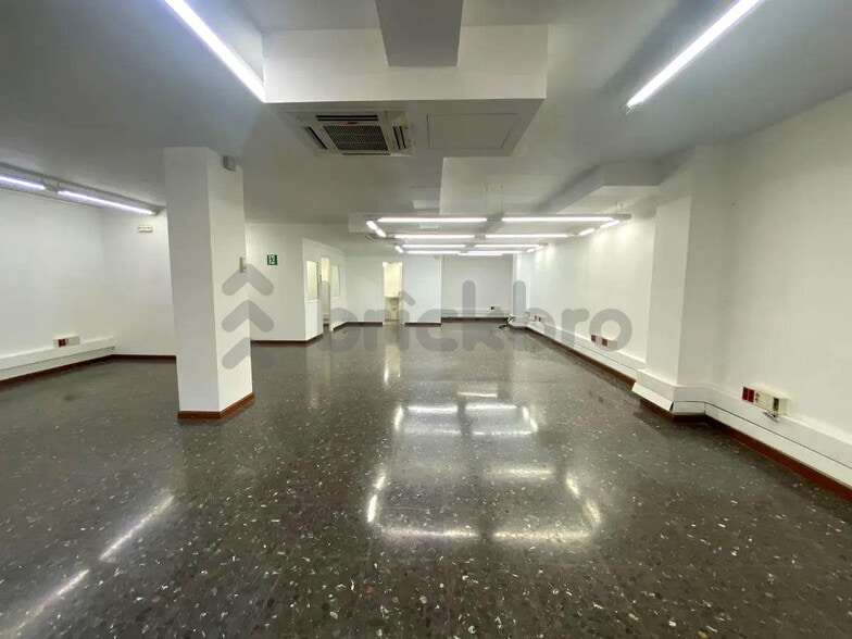 Edificio residencial en Barcelona, Barcelona en venta - Foto del interior - Imagen 1 de 6