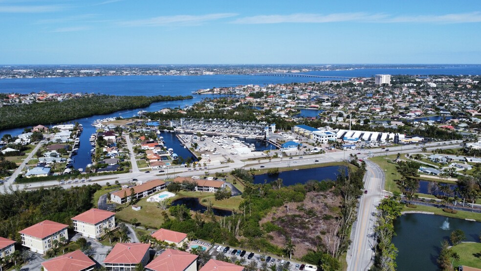 14140 A & W Bulb Rd, Fort Myers, FL en venta - Foto del edificio - Imagen 1 de 9