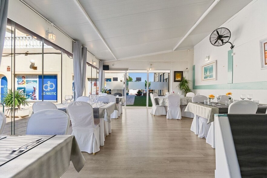 Lloc Puerto Deportivo, 4, Torrevieja, Alicante en alquiler - Foto del edificio - Imagen 2 de 30