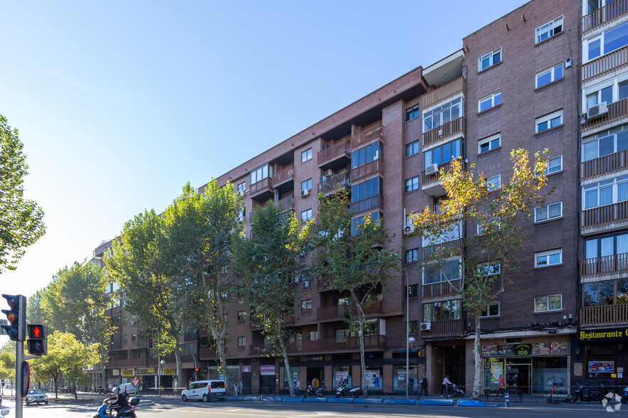 Avenida De La Ciudad De Barcelona, 110, Madrid, Madrid en venta - Foto del edificio - Imagen 2 de 2