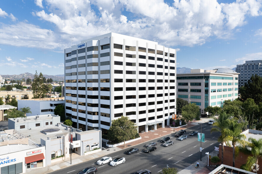 155 N Lake Ave, Pasadena, CA en alquiler - Foto del edificio - Imagen 1 de 6