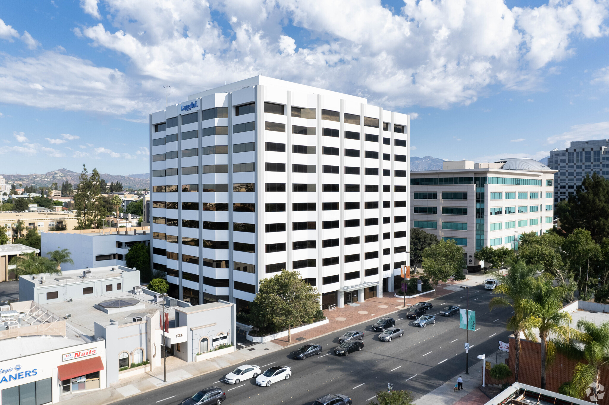 155 N Lake Ave, Pasadena, CA en alquiler Foto del edificio- Imagen 1 de 7