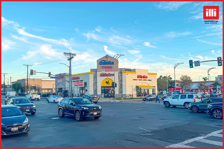 14434-14480 Sherman Way, Van Nuys, CA en alquiler - Foto del edificio - Imagen 1 de 8