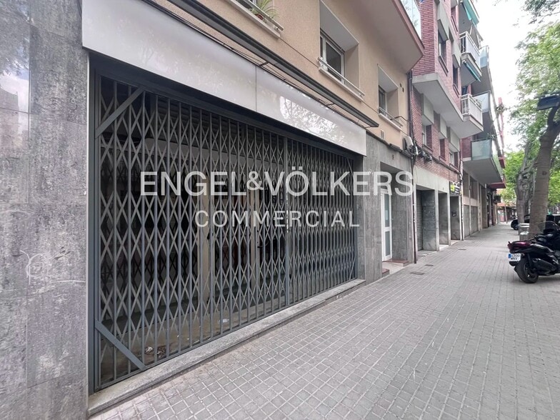 Edificio residencial en Badalona, Barcelona en venta - Foto del edificio - Imagen 2 de 3
