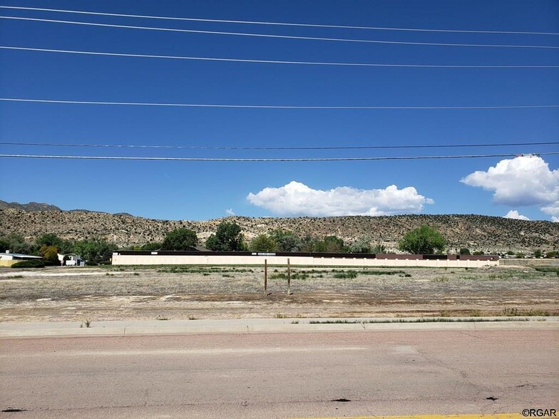 2500 N 9th St, Cañon City, CO en venta - Foto del edificio - Imagen 2 de 2