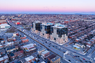 140 Boul Crémazie O, Montréal, QC - VISTA AÉREA  vista de mapa