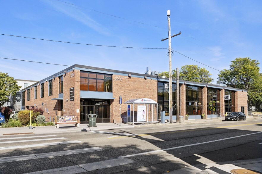 2200 E Franklin Ave, Minneapolis, MN en alquiler - Foto del edificio - Imagen 1 de 37