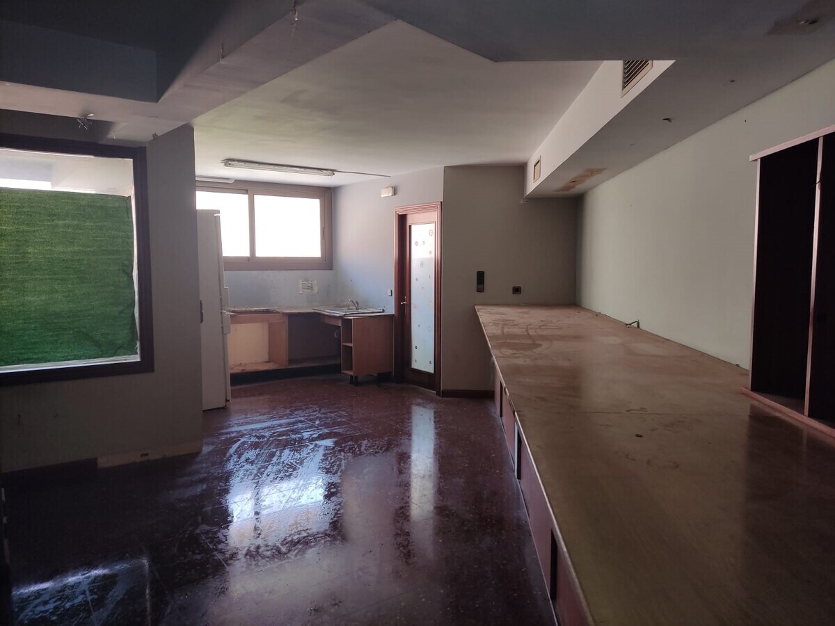 Sant Boi de Llobregat, BAR 08830 -  -  - Foto del interior - Image 1 of 14