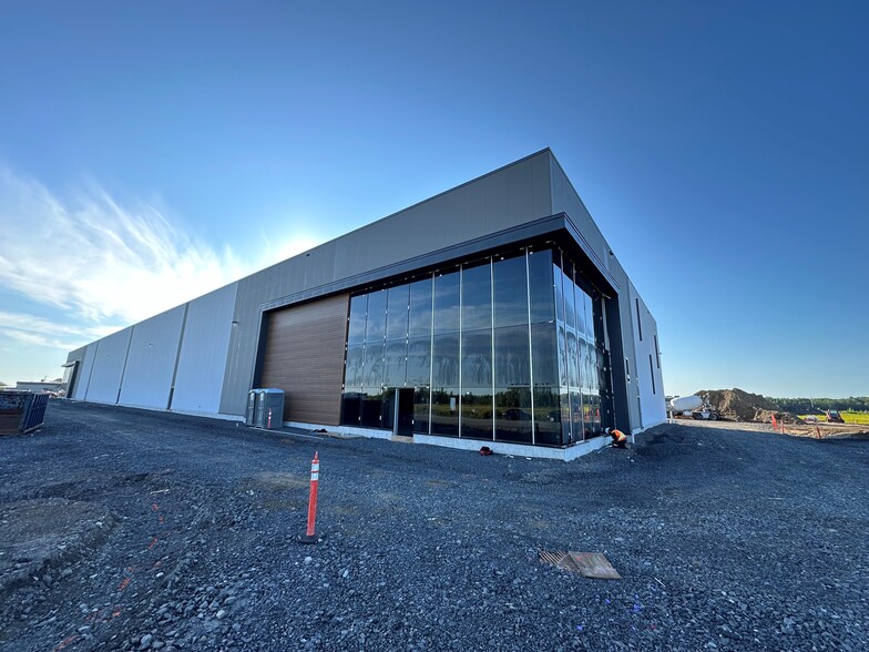 130 Warehouse St, Vars, ON en alquiler - Foto del edificio - Imagen 2 de 15