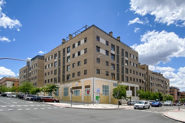 Más detalles de Avenida Monasterio de el Escorial, 26, Madrid - Edificio residencial​ en venta