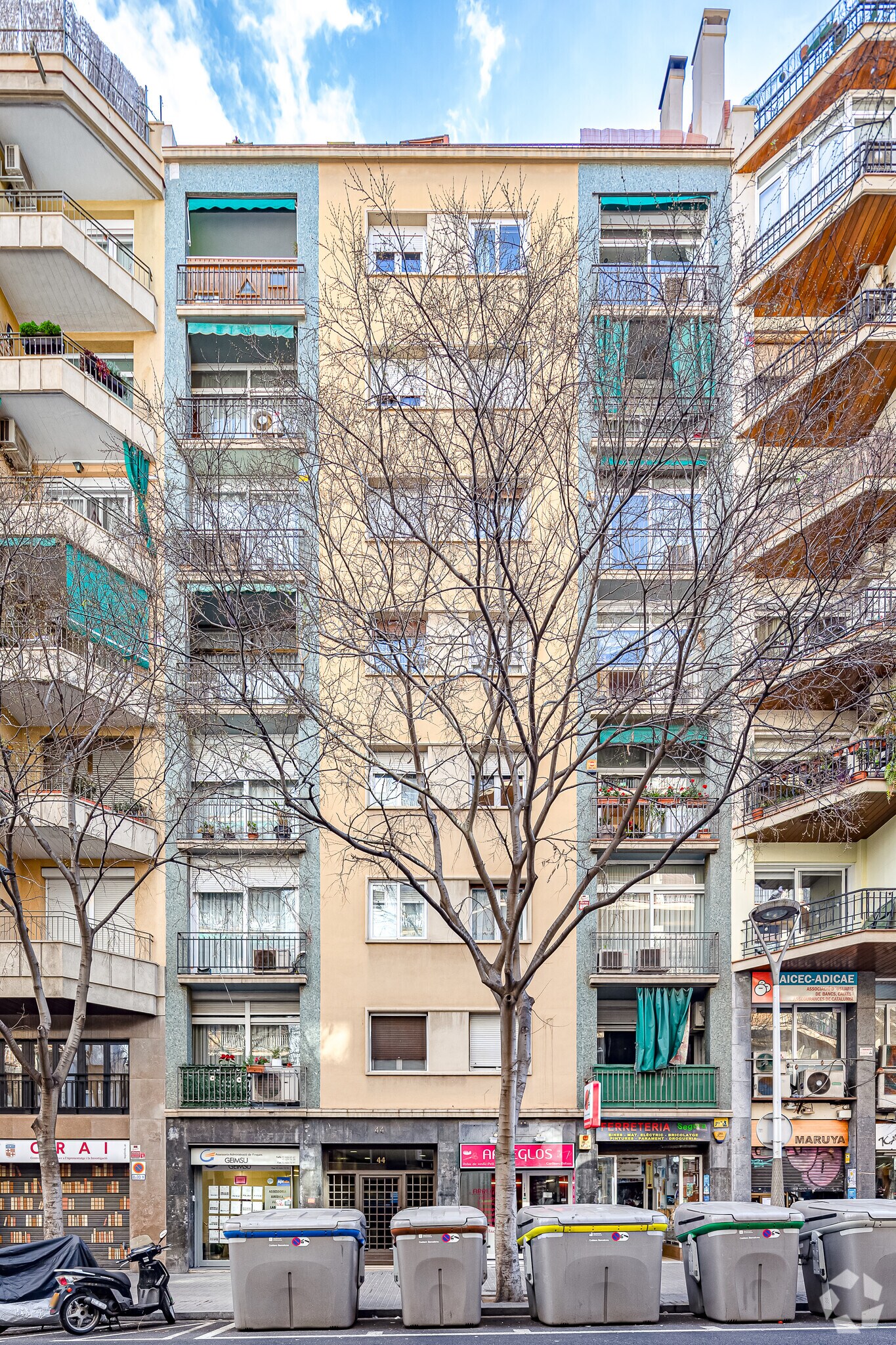 Edificio residencial en Barcelona, Barcelona en venta Foto principal- Imagen 1 de 1