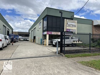 Más detalles de 8 Cunningham St, Moorebank - Nave en alquiler