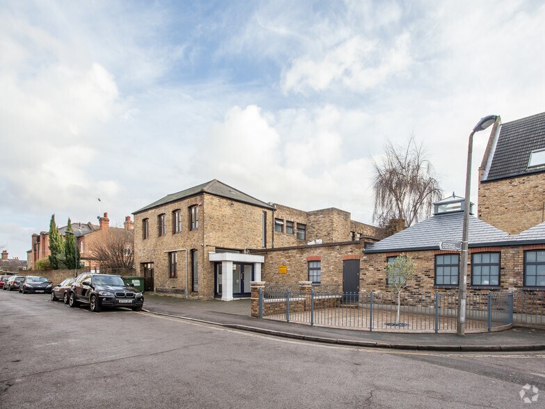 50 Vineyard Path, London en venta - Foto del edificio - Imagen 2 de 7