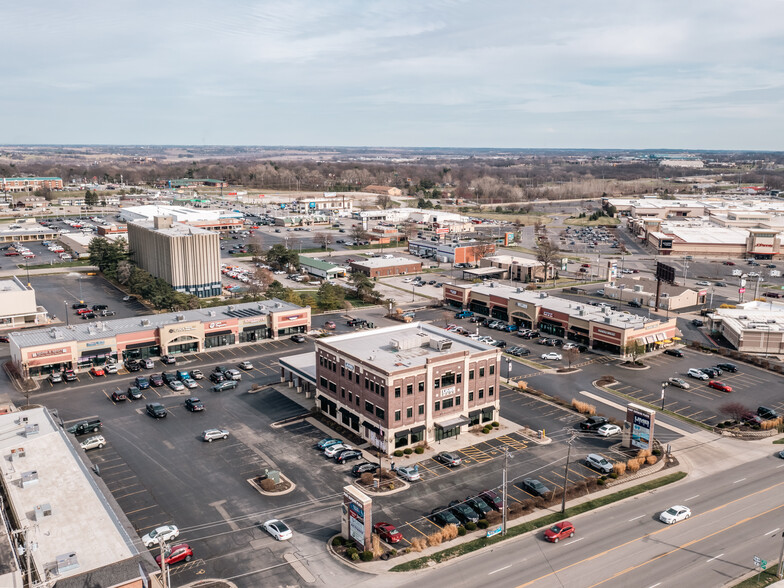 1211 N Belt Hwy, Saint Joseph, MO en alquiler - Foto del edificio - Imagen 2 de 3